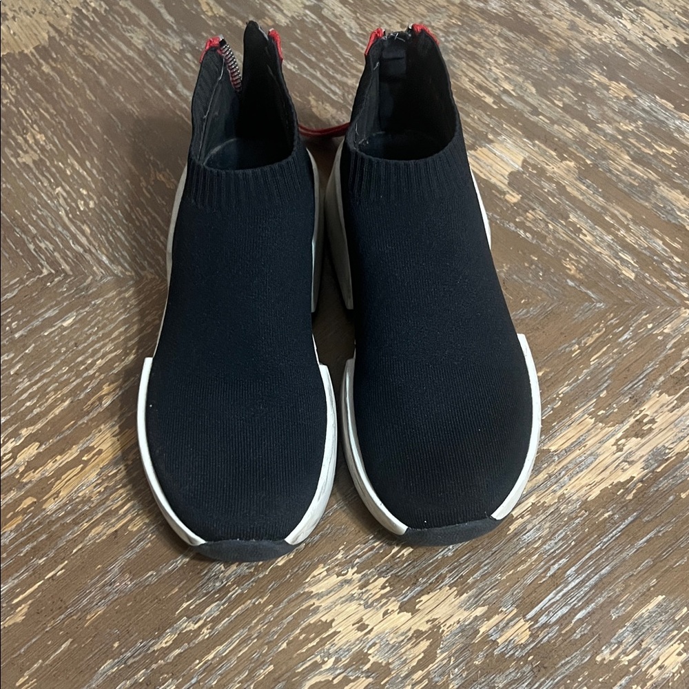 DKNY Black and Red Slip-On Sneakers - Picture 4 of 4